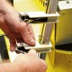 Petits serre-joints pour carrosserie